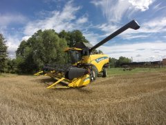 New Holland CX6080 Elevation