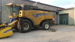 New Holland Cx8070