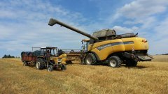 New Holland CX8080 Elevation + Ursus C360 3P