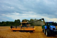 New Holland CX8080 Elevation