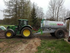 John Deere 6120M + Agro-Max 8000l.