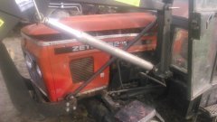 Urwany tur Zetor 5011