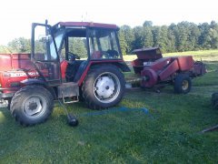 Zetor 3045 i New Holland 70