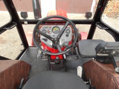 Zetor 5211 wnętrze kabiny