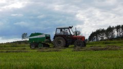 Zetor 7045 i prasa zwijająca Sipma Z-279/1 Classic