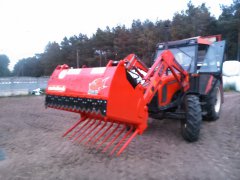 Zetor i pirania