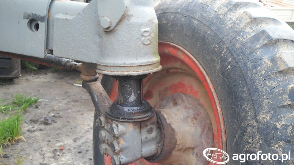 Zetor 5711 Miekki przód