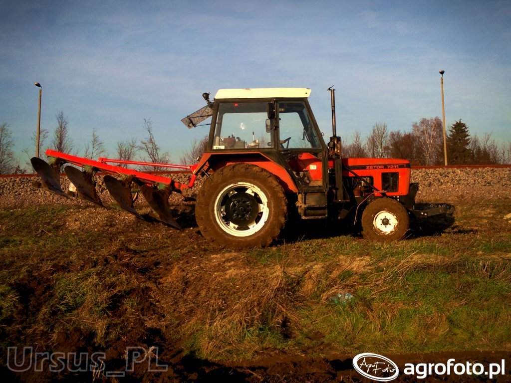 Obraz Ciagnik Zetor 7211 & Unia Grudziądz 4x30 & TUZ Id:617345 ...