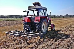 Zetor 8011+kultywator UG 2,70