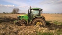 John Deere 7215r
