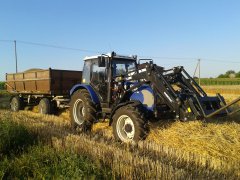 Farmtrac 675DTN i przyczepa