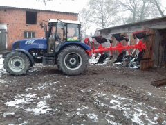 Farmtrac 685dt i pług Krone