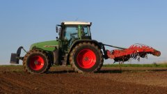 Fendt 712 + Kverneland