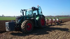 Fendt 716 & Kuhn Varimaster 151