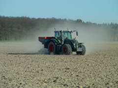 Fendt 716 + rozsiewacz Sulky