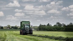 Fendt 718 Vario TMS + Krone ZX 450 GD