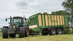 Fendt 718 Vario TMS + Krone ZX 450 GD