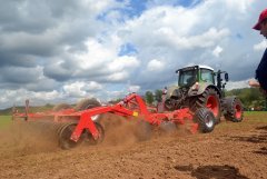 Fendt 828 i Horsch Joker RT