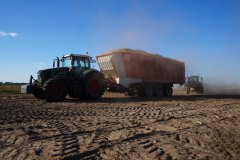 Fendt 828 Vario & Lely Tigo XR100