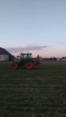 Fendt Farmer 308C + rozsiewacz Motyl