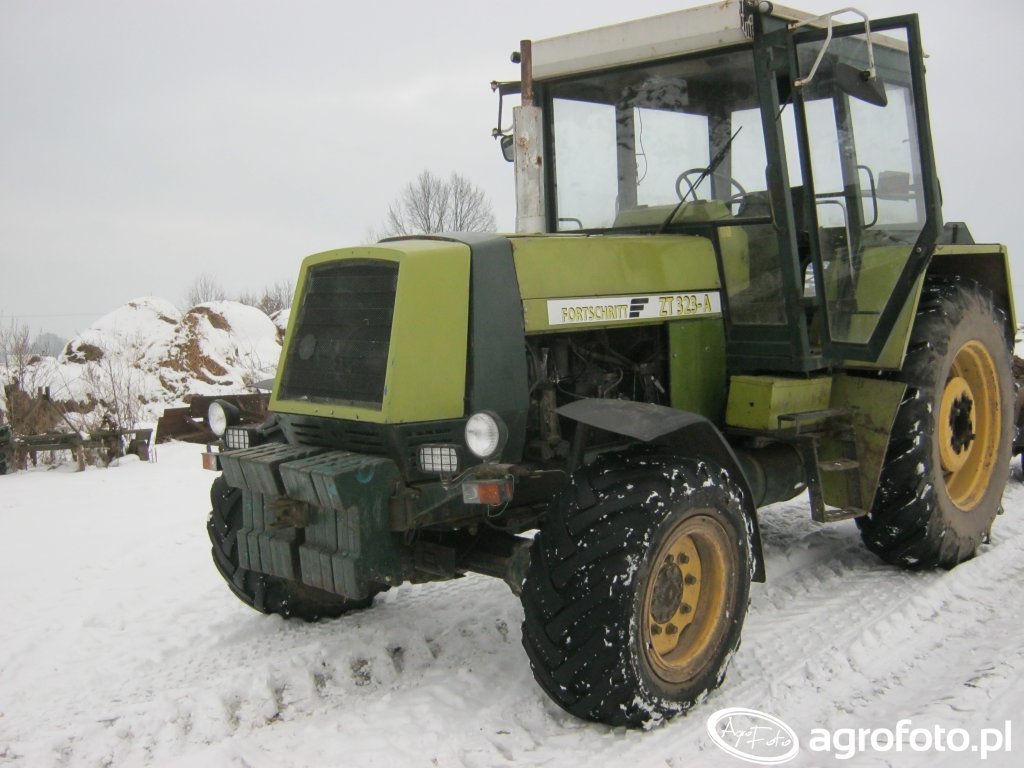 Obraz Ciagnik Fortschritt ZT323A #674661 - Galeria Rolnicza Agrofoto