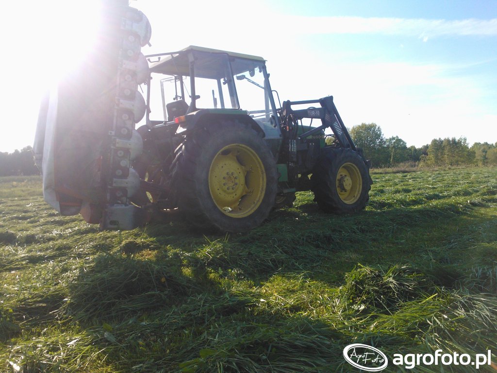 John Deere 2650+KUHN select 55 GMD