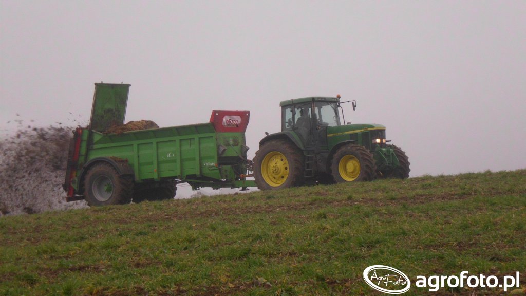John Deere 7710