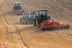 Jd6190R+Kuhn Discover xm,Jd 7820+Vaderstad Carier 420,Jd 8300+Vaderstad Cultus 420,Jd 8335R+Vaderstad Top Down 400