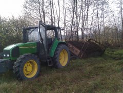 John Deere 3300