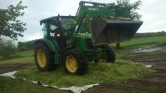 John Deere 5100M