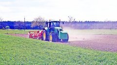 John Deere 6150M i Gaspardo.