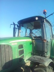 John Deere 6230