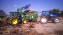 John Deere 6330 i New Holland