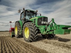 John Deere 6630