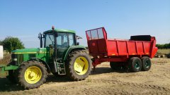 John Deere 6800 & Jeantil