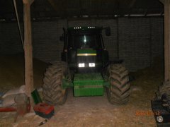 John deere 6810