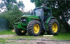 John Deere 6900