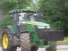 John Deere 7210R