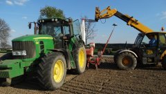 John Deere 7430