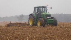 John Deere 7530