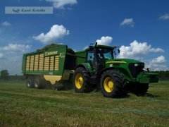 John Deere 7820