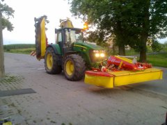 John Deere 7830