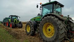 John Deere 7930 & Claas Axion 830