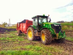 John Deere 7R + Brochard