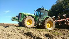 John Deere 8300