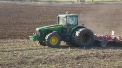 John Deere 8520