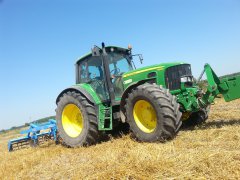 John deere vs Mandam KUS