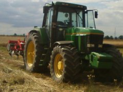 John Deere z agregatem talerzowym grano system 3m