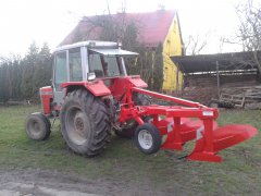 Massey 690 z pługiem Awemak 3x40