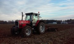 Massey Ferguson 3635 oraz brona talerzowa Gard